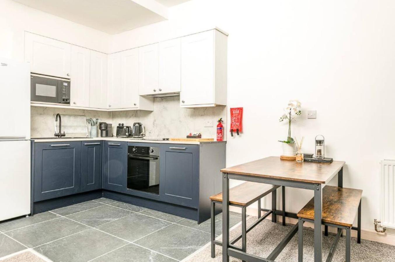 Contemporary Upnor House With 2 Free Parking By Prescott Apartamento *